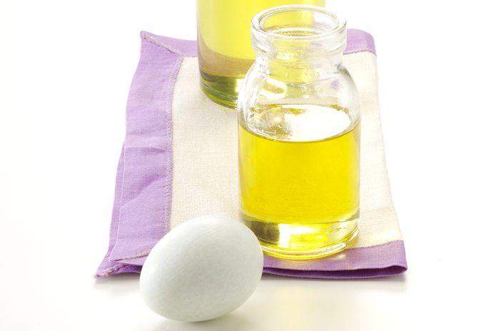  Facial skin care from egg white + olive oil mask